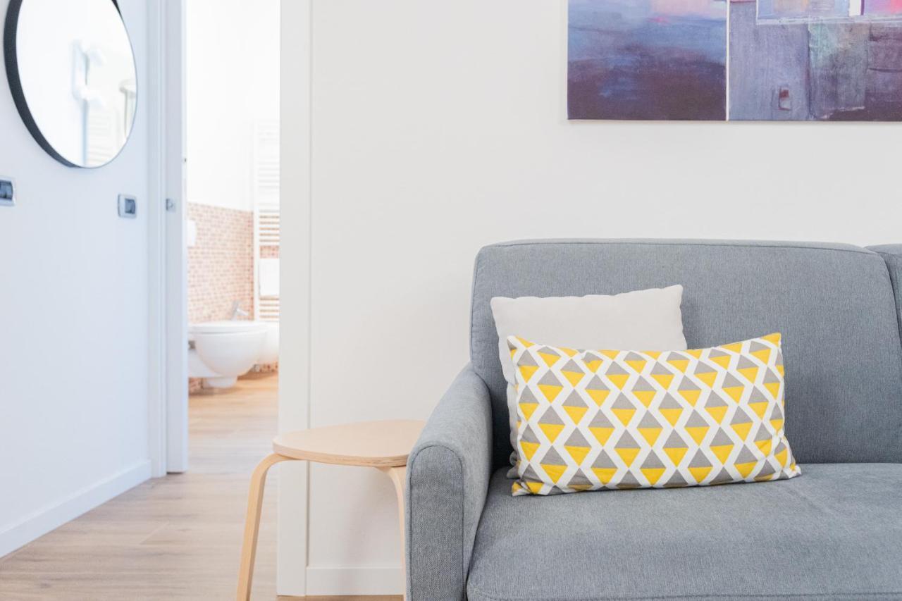 Apartamento Rosart House By Rent All Como Exterior foto